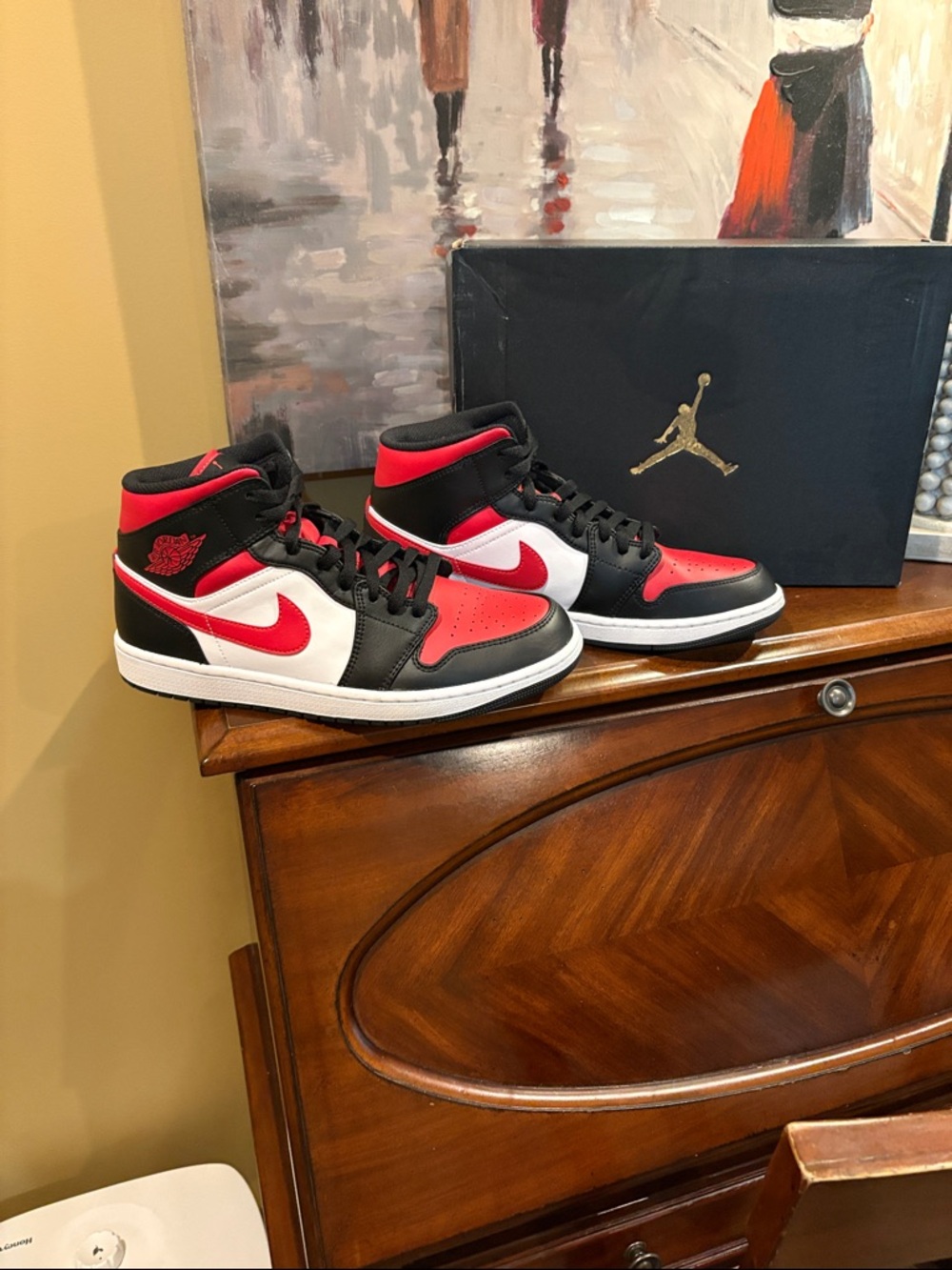 AIR JORDAN 1 MID
